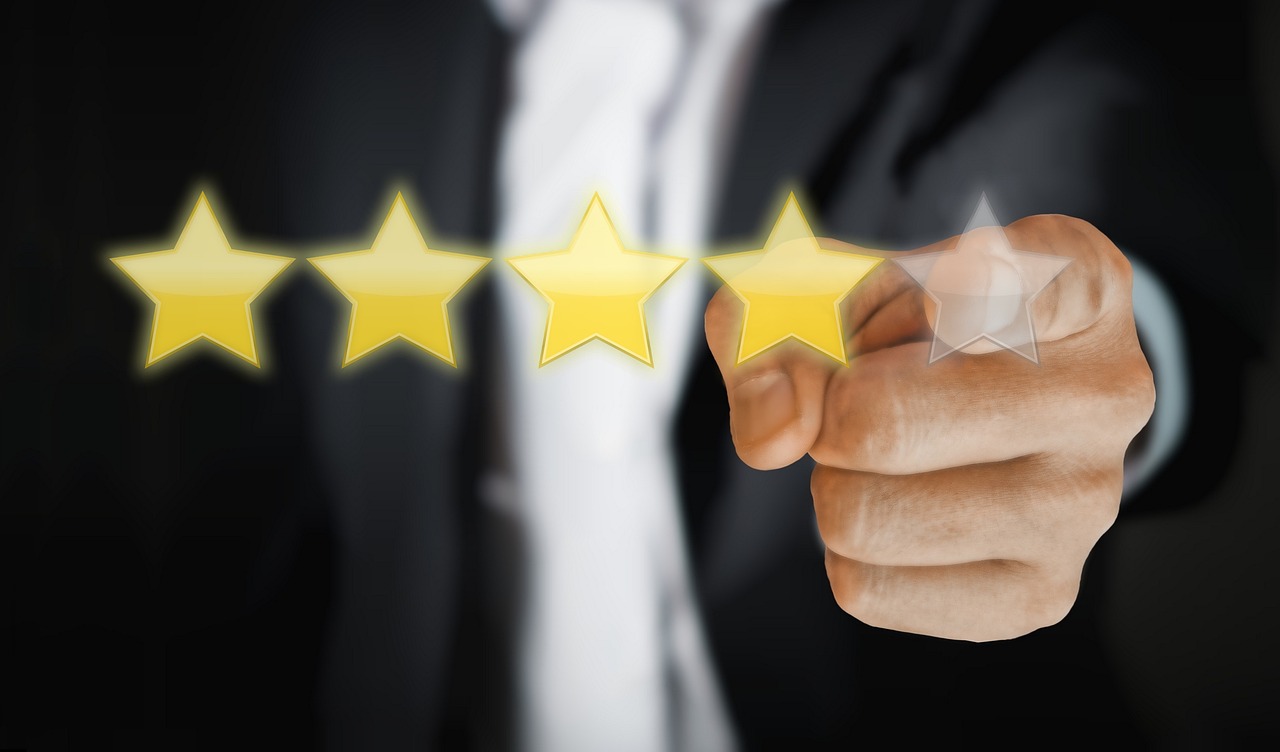 Comprendre le taux de satisfaction : enjeux et impact sur les entreprises