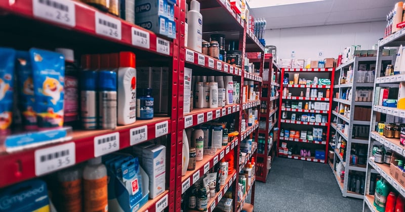 Comment choisir une pharmacie en ligne : 7 critères pour éviter les arnaques