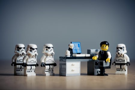 découvrez comment renforcer la fidélité de vos clients grâce à des stratégies efficaces et personnalisées. apprenez à transformer vos clients en ambassadeurs de votre marque et à augmenter votre chiffre d'affaires par le biais de programmes de fidélité innovants.
