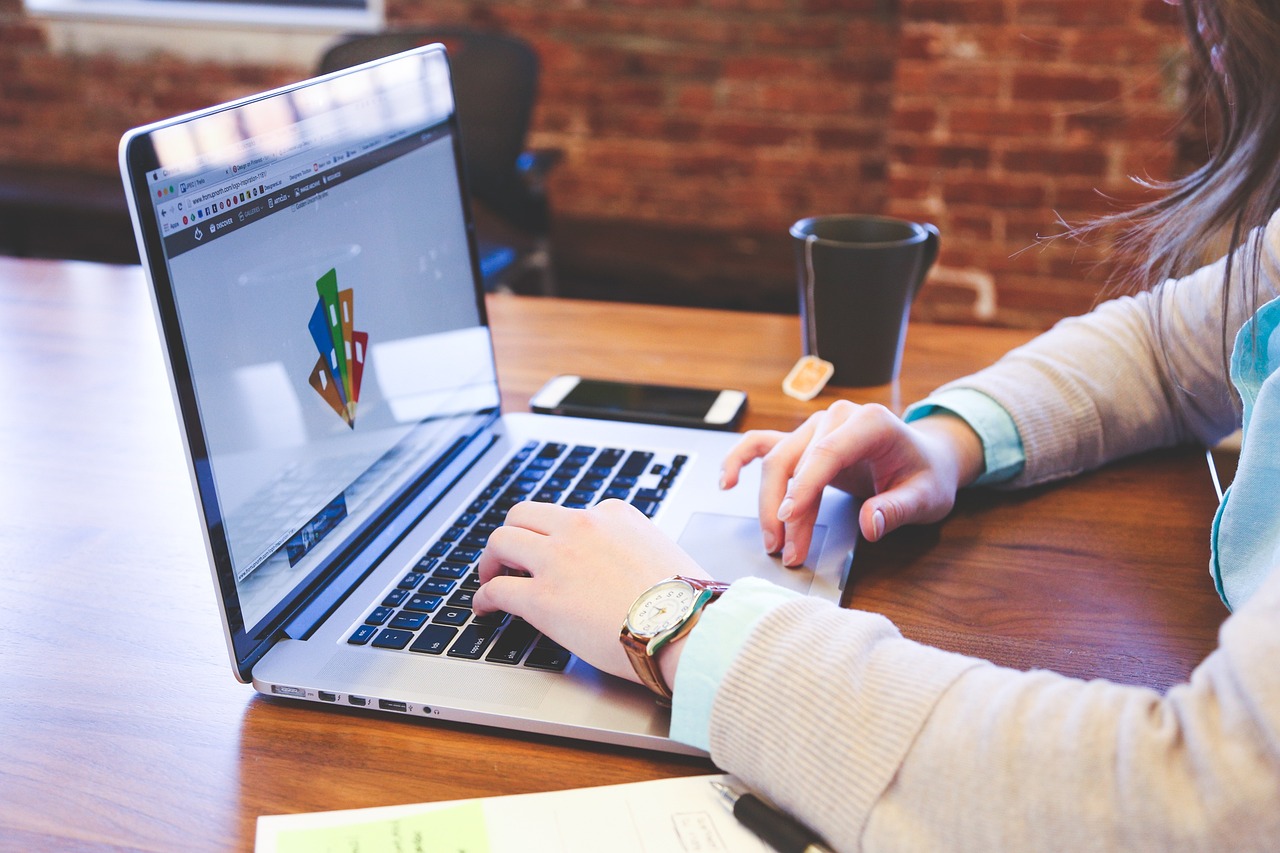 découvrez comment élaborer une stratégie de marketing digital efficace pour renforcer votre présence en ligne, attirer de nouveaux clients et maximiser votre retour sur investissement grâce à des techniques innovantes et des outils adaptés.