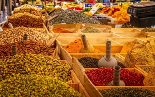 découvrez les stratégies de segmentation de marché pour cibler efficacement vos clients. apprenez à identifier les différents segments de votre audience afin d'optimiser vos campagnes marketing et d'augmenter votre chiffre d'affaires.