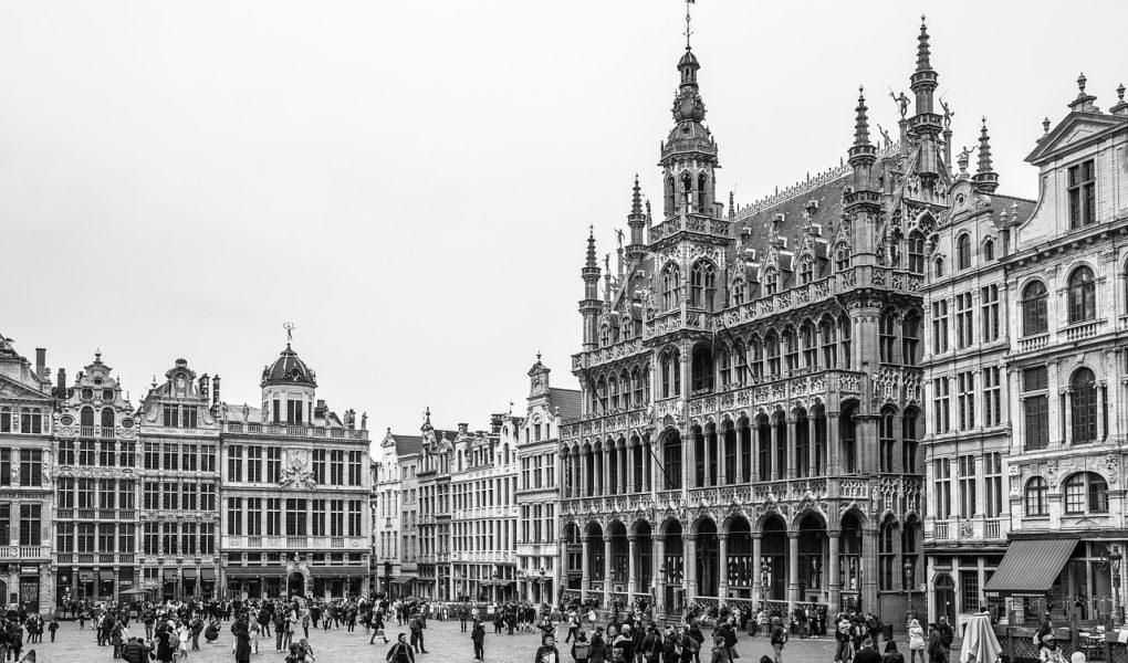 découvrez l'univers fascinant des rois, explorant leur histoire, leurs pouvoirs, et leur influence sur la société. plongez dans des récits épiques et des légendes captivantes autour des souverains qui ont marqué le monde.
