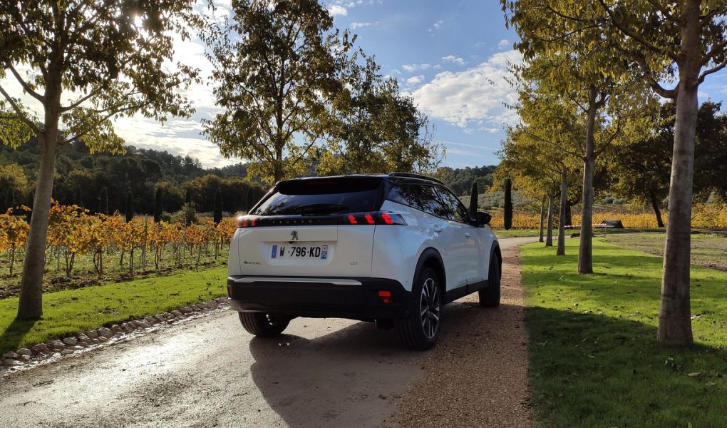 découvrez l'univers peugeot : histoire de la marque, modèles de voitures, innovations technologiques et actualités sur les véhicules peugeot. trouvez toutes les informations essentielles pour choisir votre prochaine peugeot.