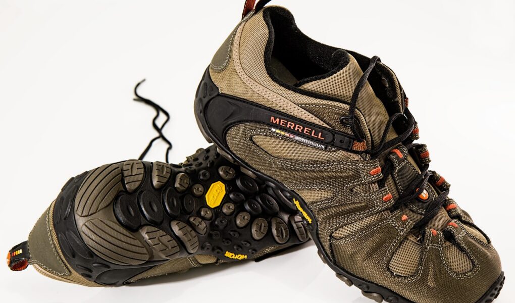 découvrez nos bandes antidérapantes pour escaliers, conçues pour améliorer la sécurité et prévenir les chutes grâce à une adhérence optimale.