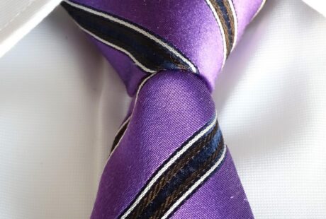 solutions comptables sp&eacute;cialis&eacute;es pour les entreprises de v&ecirc;tements de travail, alliant expertise financi&egrave;re et connaissance du secteur.